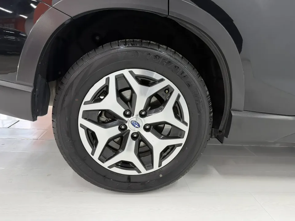Subaru Forester FORESTER 2022 2.0i AWD Deluxe Edition EyeSight 2022 — миниатюра 2