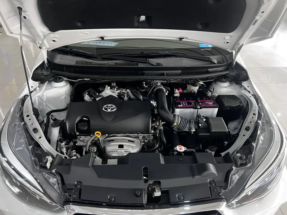 Toyota Yaris L YARiS L Zhixuan 2022 Zhixuan X 1.5L CVT luxury PLUS version 2022 — миниатюра 5