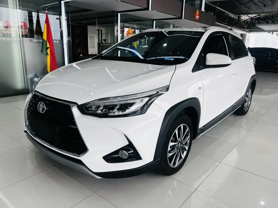 Toyota Yaris L 2022