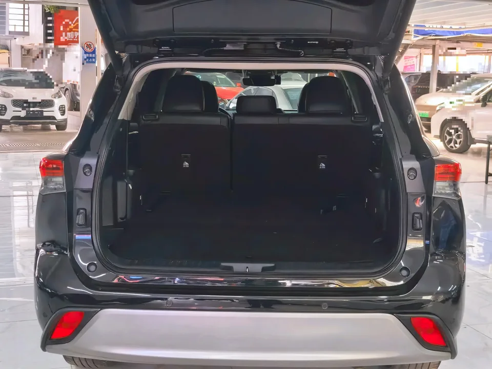 Toyota Highlander Highlander 2024 Hybrid 2.5L 4WD Premium Edition 7 Seaters 2024 — thumbnail 4