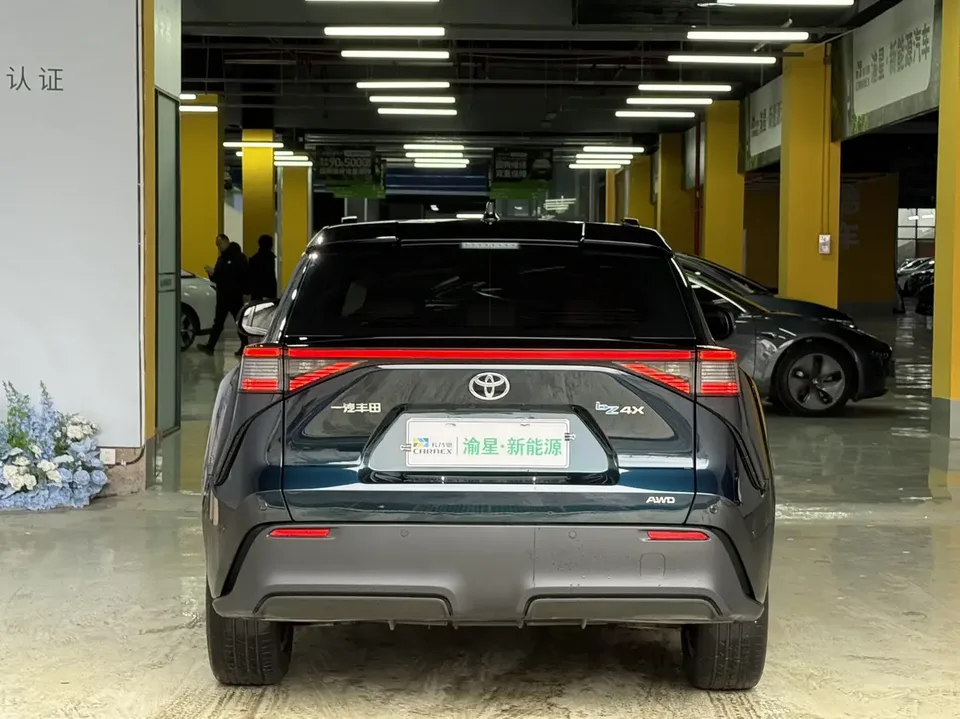 Toyota FAW bZ4X four-wheel drive high-performance PRO version 2022 — миниатюра 2