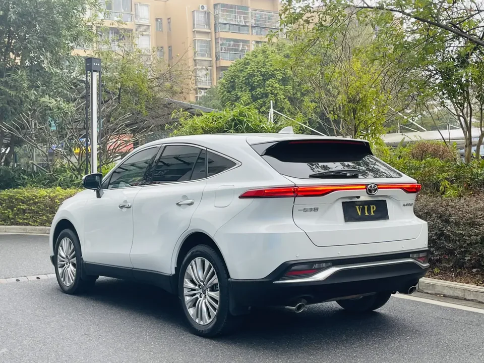 Toyota HARRIER 2.0L CVT two-wheel drive exclusive version 2023 — миниатюра 2