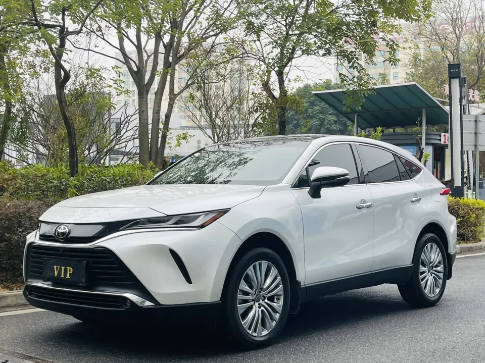 Toyota HARRIER 2023