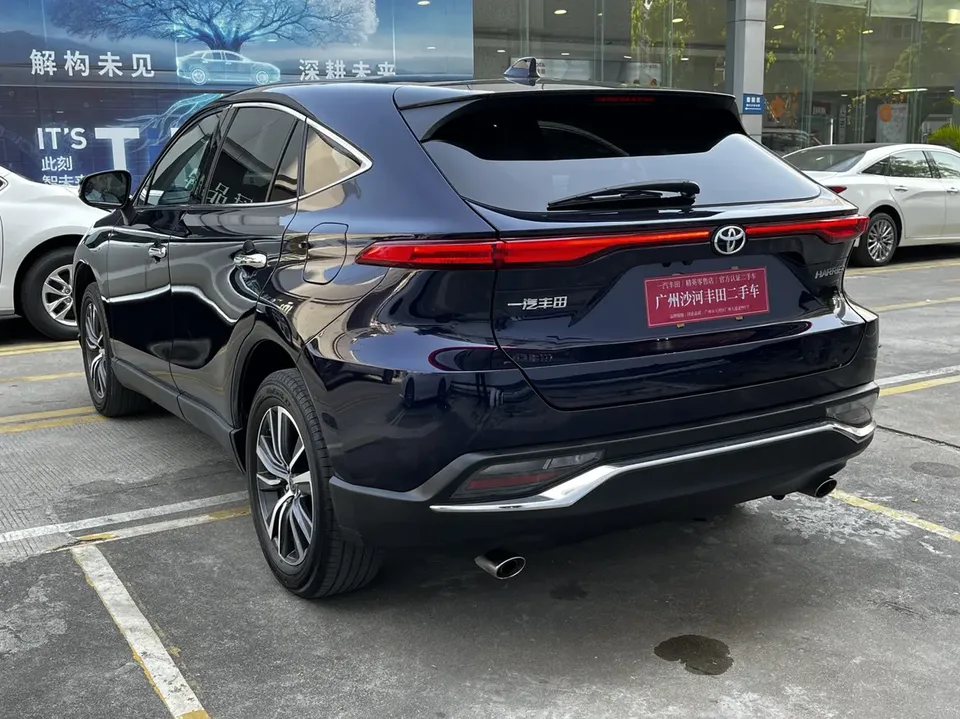 Toyota HARRIER 2.0L CVT 2WD Progressive Edition 2023 — миниатюра 2