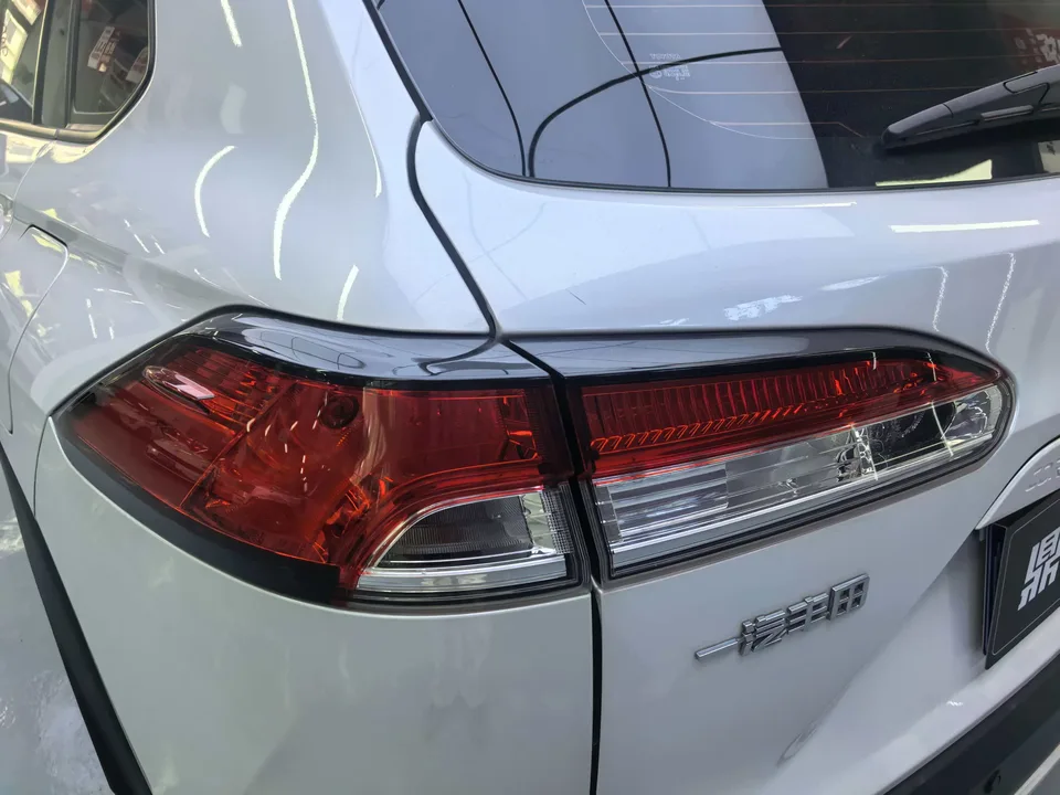 Toyota CorollaCross 2.0L CVT Elite Edition 2024 — миниатюра 3