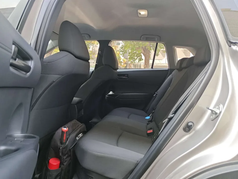 Toyota CorollaCross 2.0L Intelligent Electric Hybrid Dual Engine Pioneer Edition 2024 — миниатюра 3