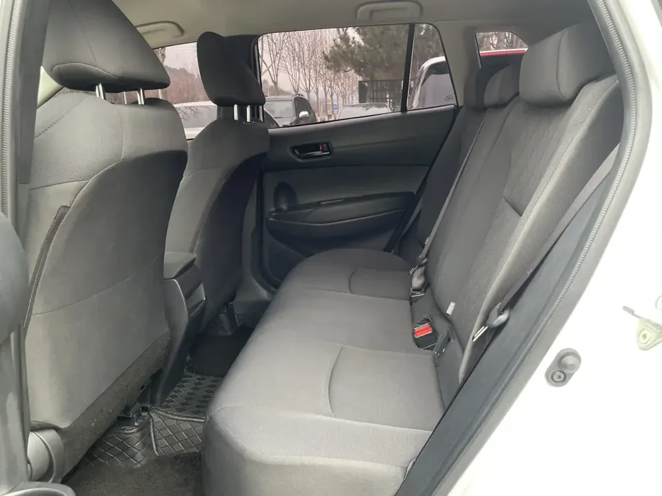 Toyota CorollaCross 2.0L CVT Pioneer Edition 2024 — миниатюра 4