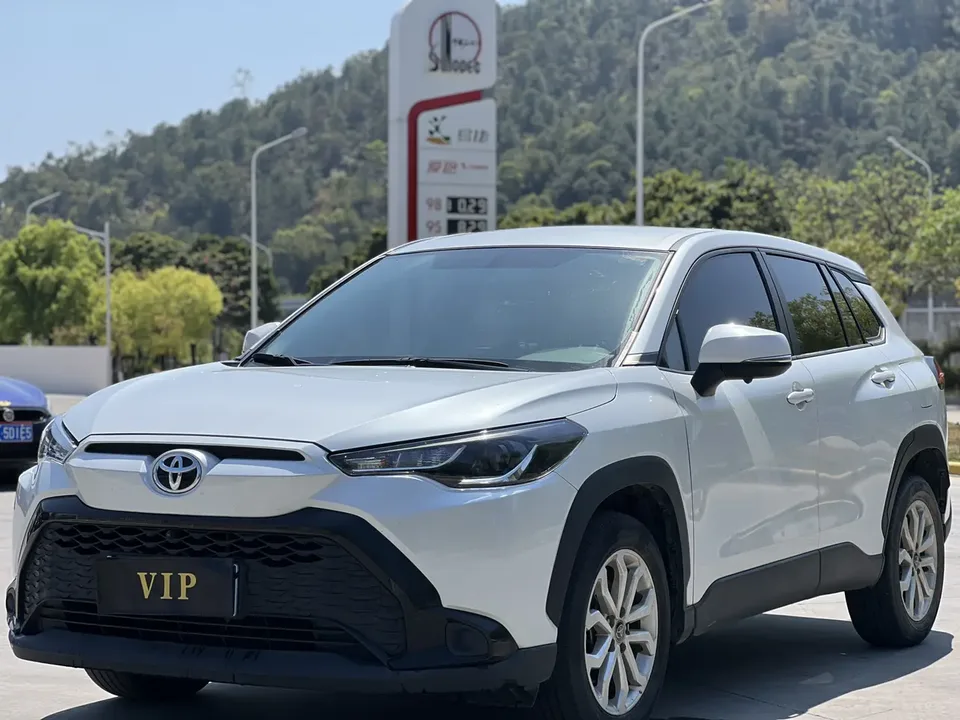 Toyota Frontlander 2023