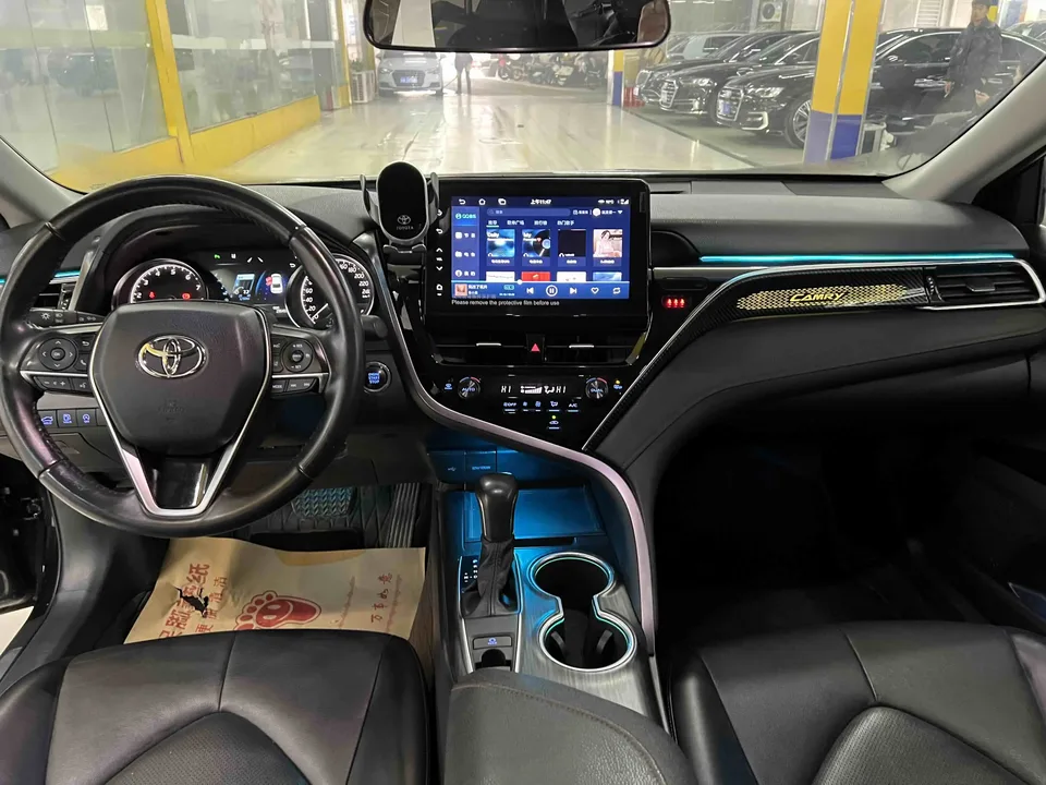 Toyota Camry 2.0G Deluxe Edition 2023 — миниатюра 5