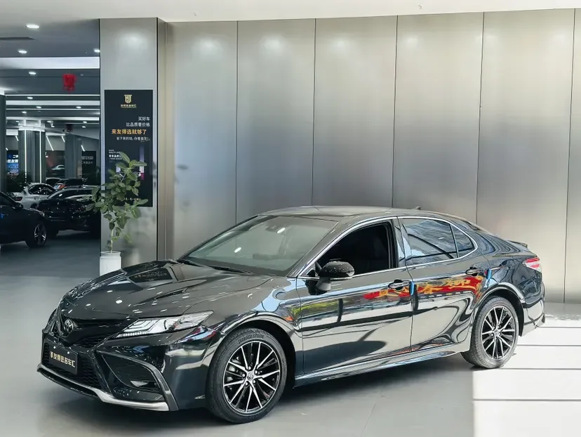 Toyota Camry 2022