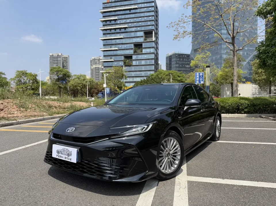 Toyota Camry 2024
