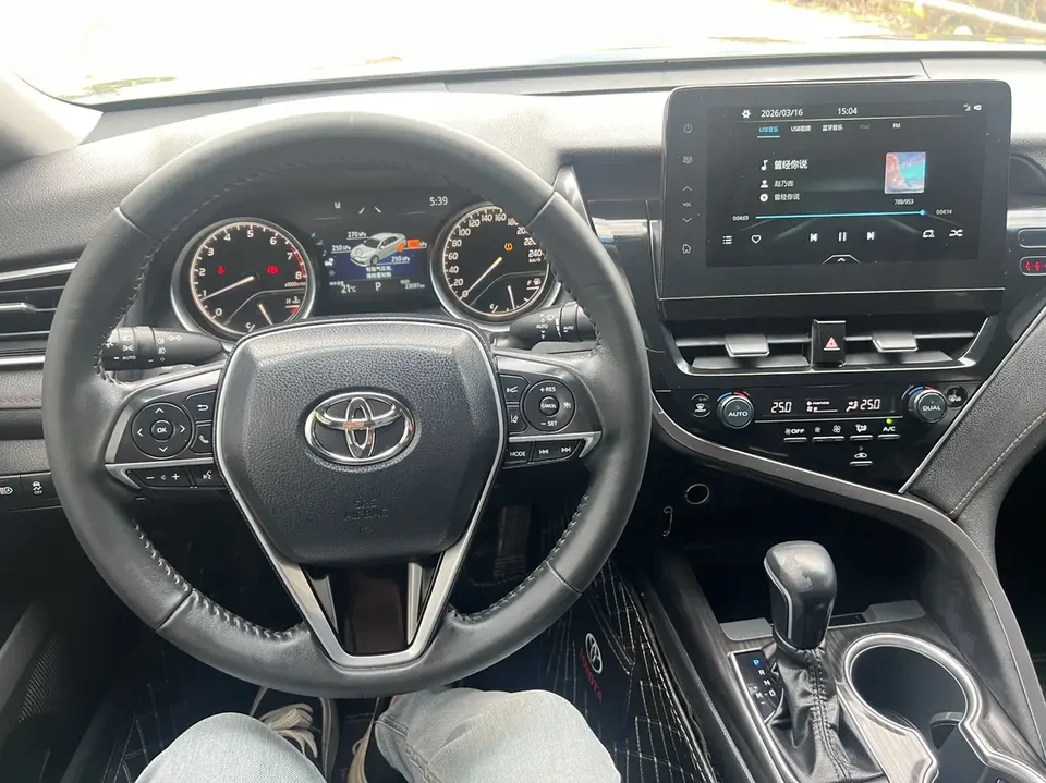 Toyota Camry 2.0GVP Leading Edition 2022 — миниатюра 3