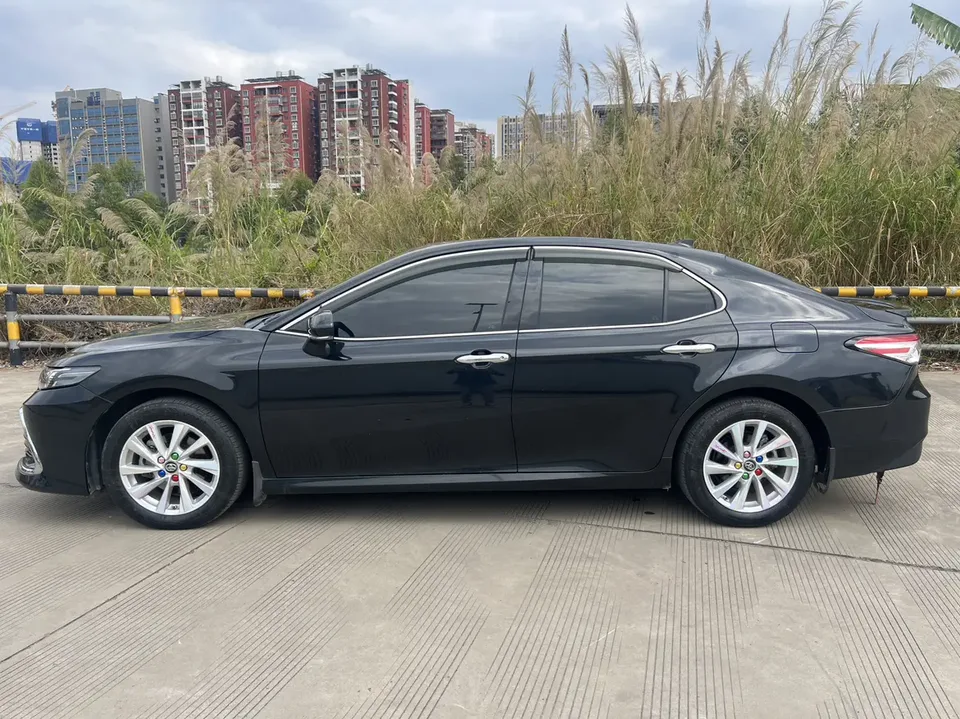 Toyota Camry 2.0GVP Leading Edition 2022 — миниатюра 4