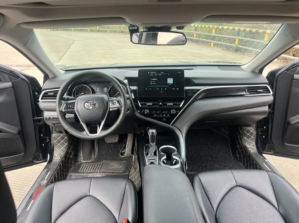 Toyota Camry 2.0GVP Leading Edition 2022 — миниатюра 5