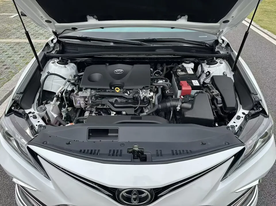 Toyota Camry 2.0G Deluxe Edition 2022 — миниатюра 4