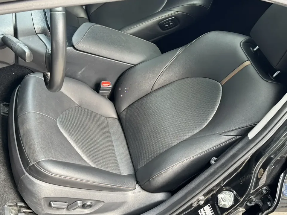 Toyota Camry 2.0GVP Leading Edition 2023 — миниатюра 4