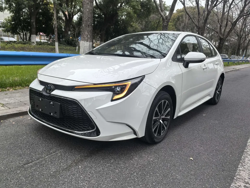 Toyota Levin 185T Luxury Edition 2026 — фото 1, купить с доставкой в Москву