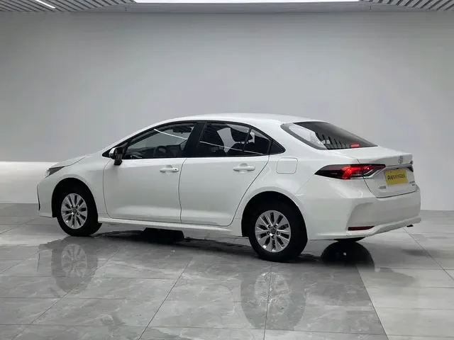 Toyota Corolla Corolla 2023 1.2T S-CVT Pioneer Edition 2024 — thumbnail 2