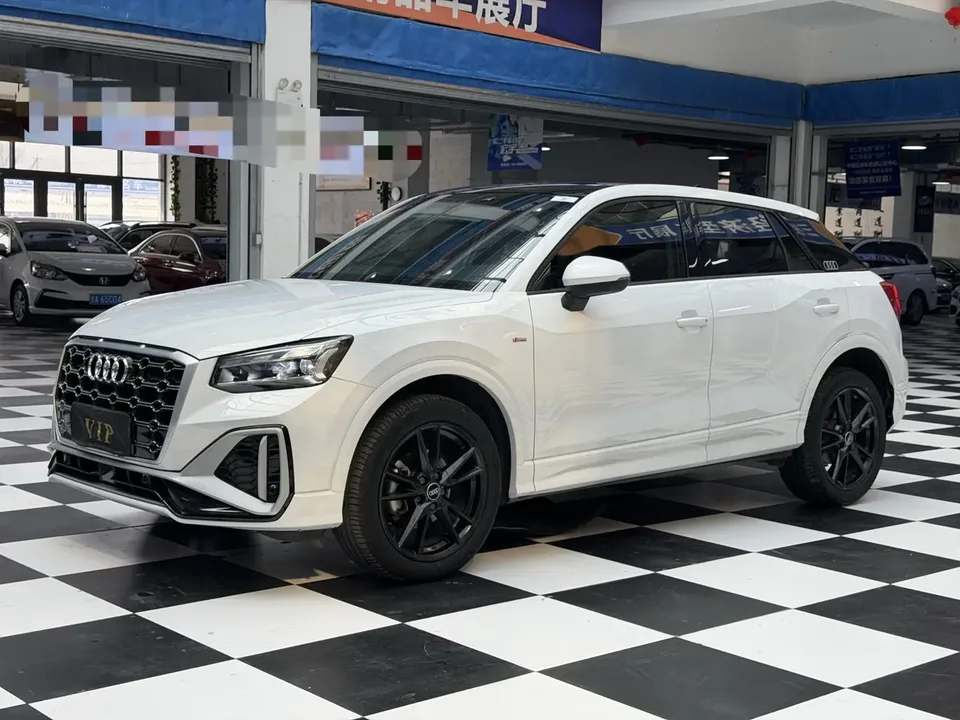 Audi Q2L Audi Q2L 2022 35 TFSI Fashion Dynamic Edition 2023 — фото 1, купить с доставкой в Москву