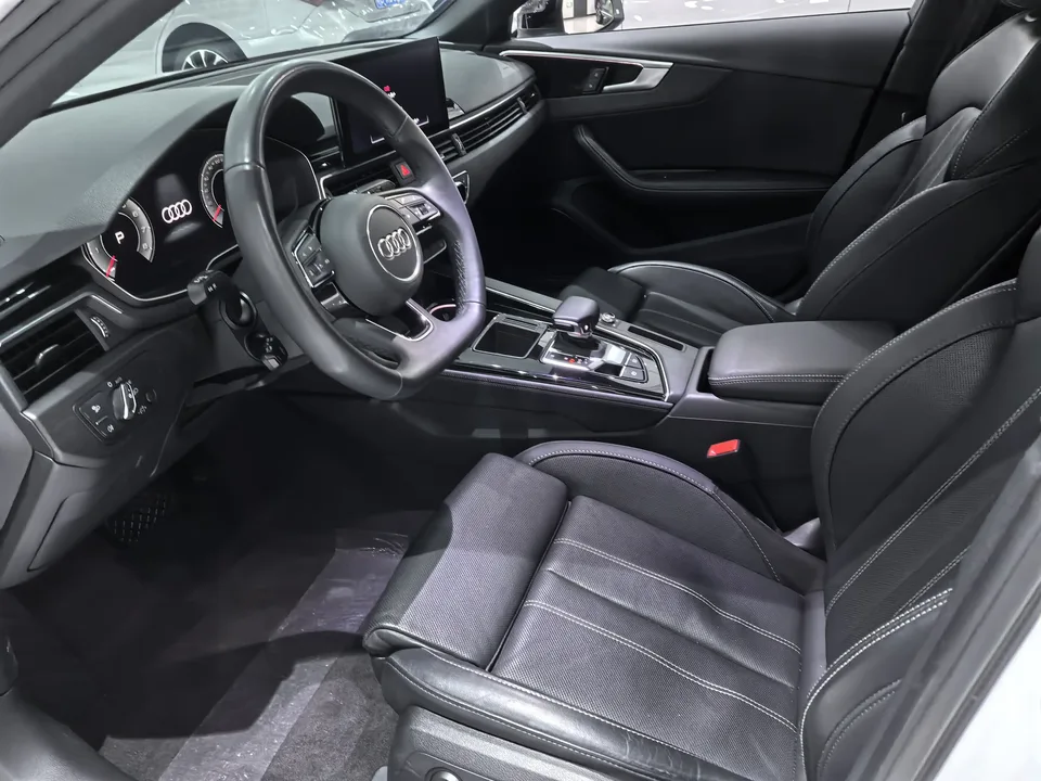 Audi a4 l Audi A4L 2024 40 TFSI Luxury Dynamic 2023 — thumbnail 4