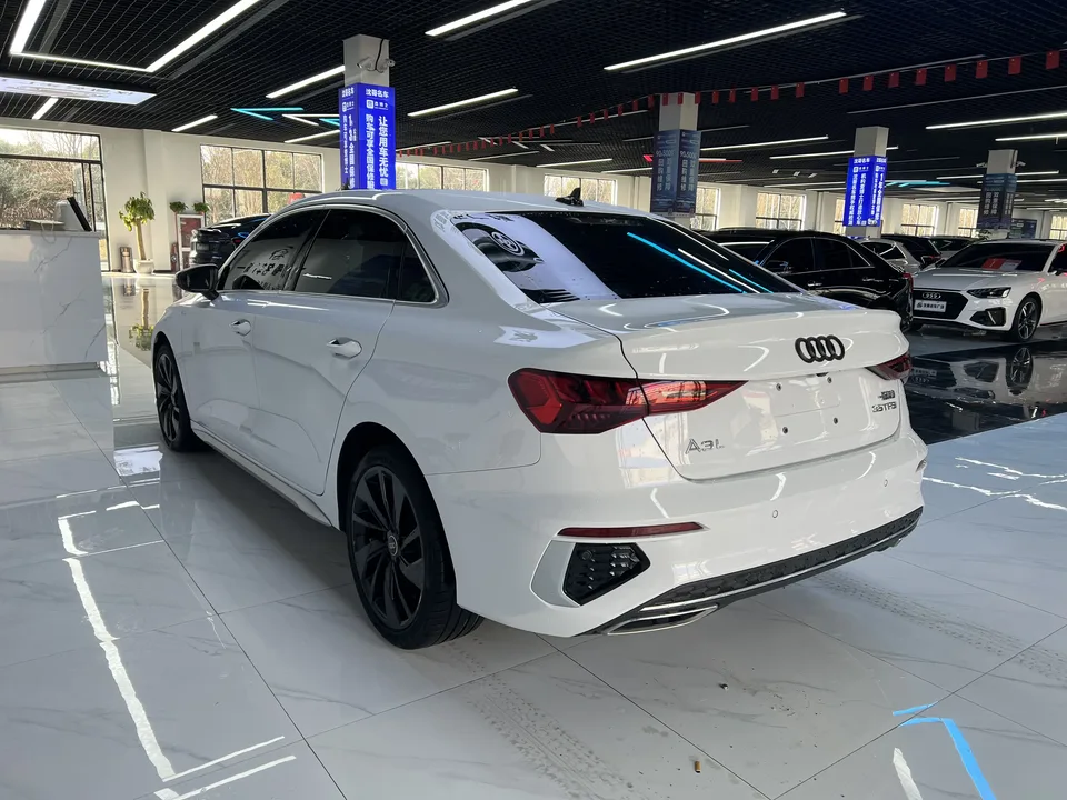 Audi A3 facelift A3L Limousine 35 TFSI aggressive and elegant model 2023 — миниатюра 4