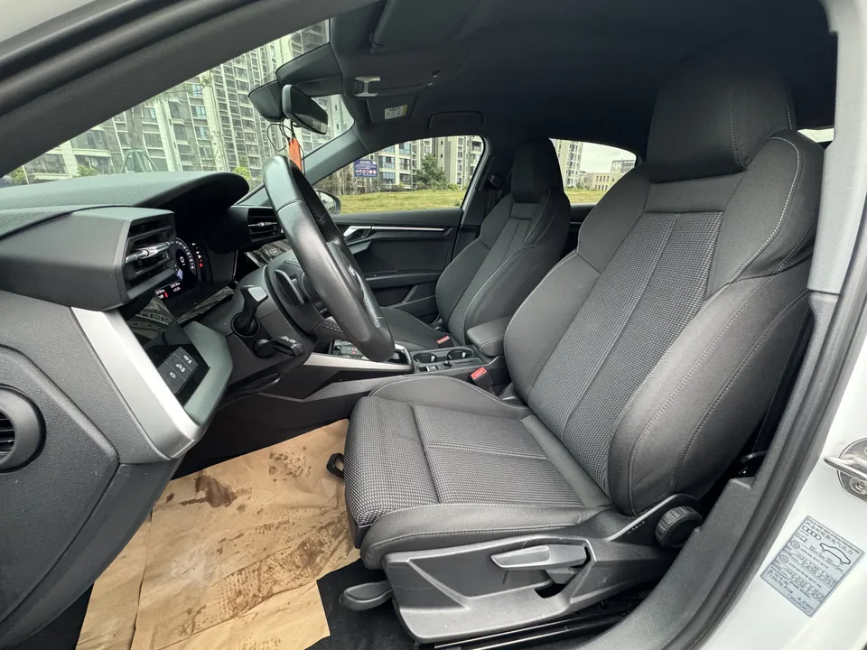 Audi A3 A3L Limousine 35 TFSI Enterprising and Elegant Model 2022 — миниатюра 3