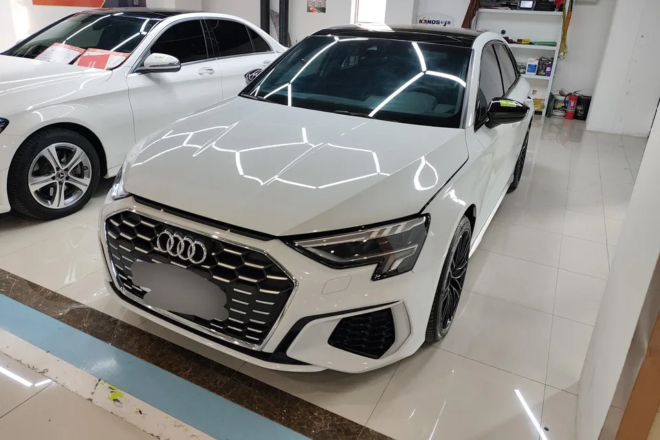 Audi A3 Sportback 35 TFSI stylish and sporty 2023 — фото 1, купить с доставкой в Москву