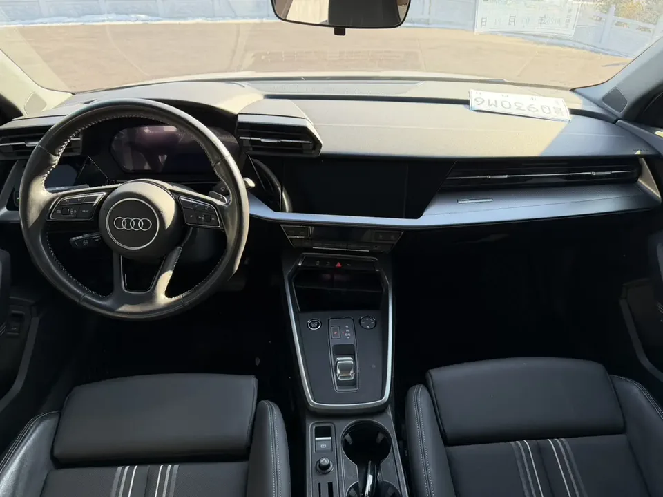 Audi A3 A3L Limousine 35 TFSI Fashion Sports 2022 — миниатюра 3