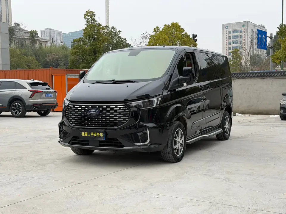Ford Toureo 2023