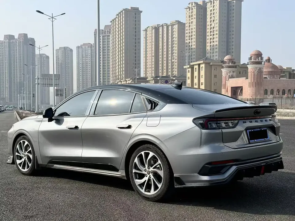 Ford Mondeo Mondeo EcoBoost 245 Extreme Edition 2022 — миниатюра 4