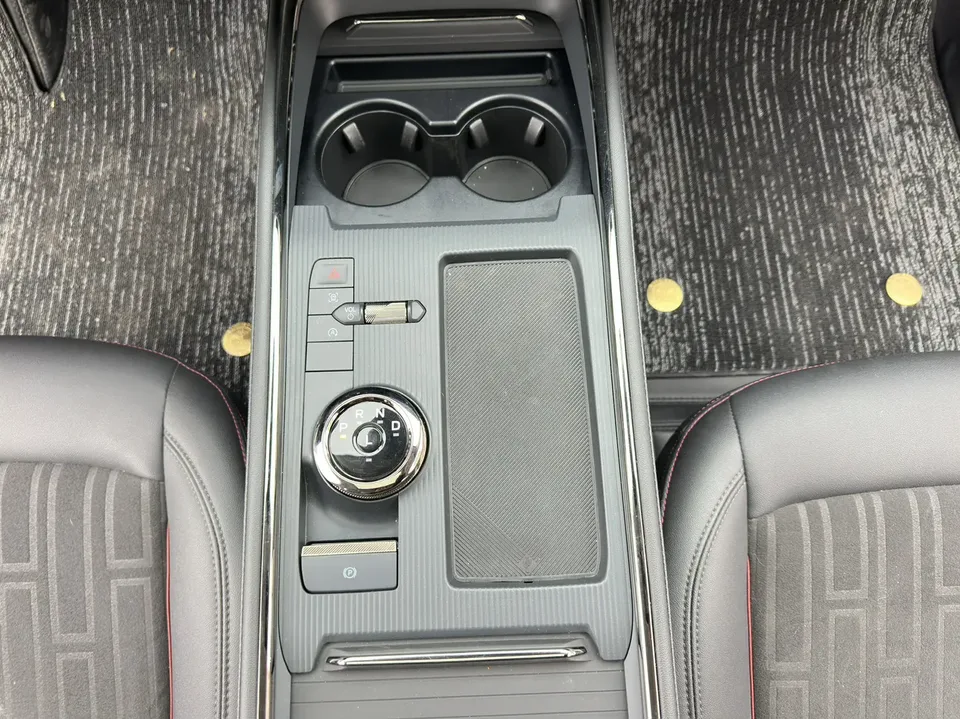 Ford Mondeo Mondeo EcoBoost 245 Luxury 2024 — миниатюра 4