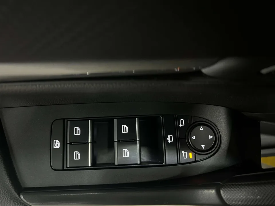 Mazda CX-50 OK 2.0L automatic version 2023 — миниатюра 5