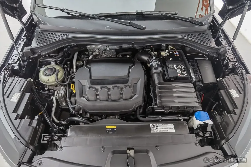 Skoda Kodiaq Kodiak 2024 TSI330 5-seater two-wheel drive powerful version 2024 — миниатюра 2
