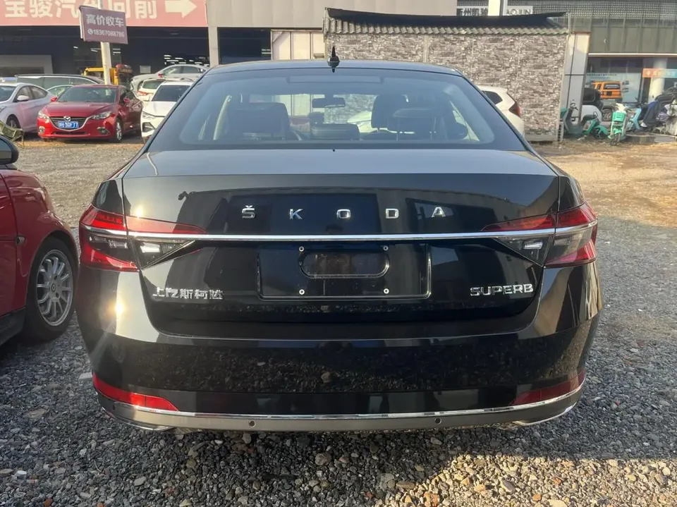 Skoda Speedy Superb 2025 TSI280 DSG Premium Edition 2026 — миниатюра 4
