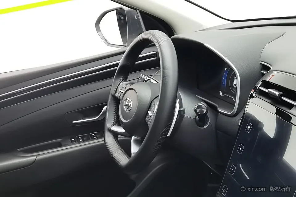 Hyundai tucson l Tucson 2023 Tucson L 1.5T GLX 2WD Elite Edition 2024 — миниатюра 4