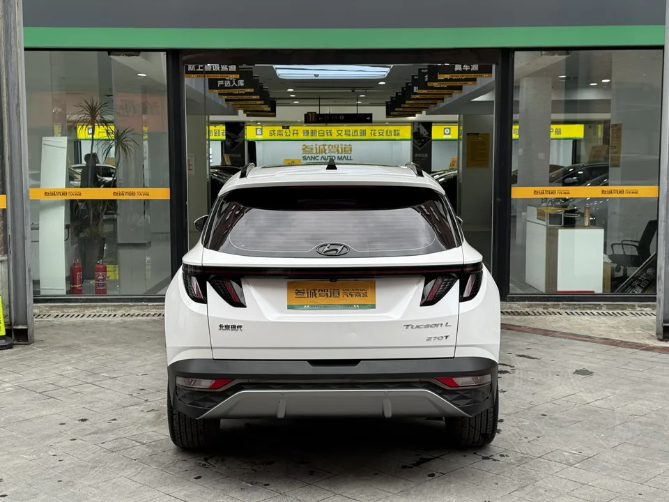Hyundai tucson l Tucson 2023 Tucson L 1.5T DLX 2WD Luxury Edition 2023 — миниатюра 2
