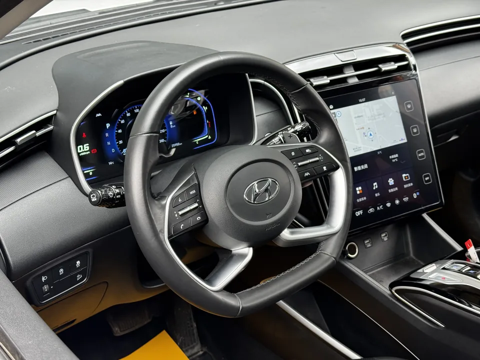 Hyundai tucson l Tucson 2023 Tucson L 1.5T DLX 2WD Luxury Edition 2023 — миниатюра 4