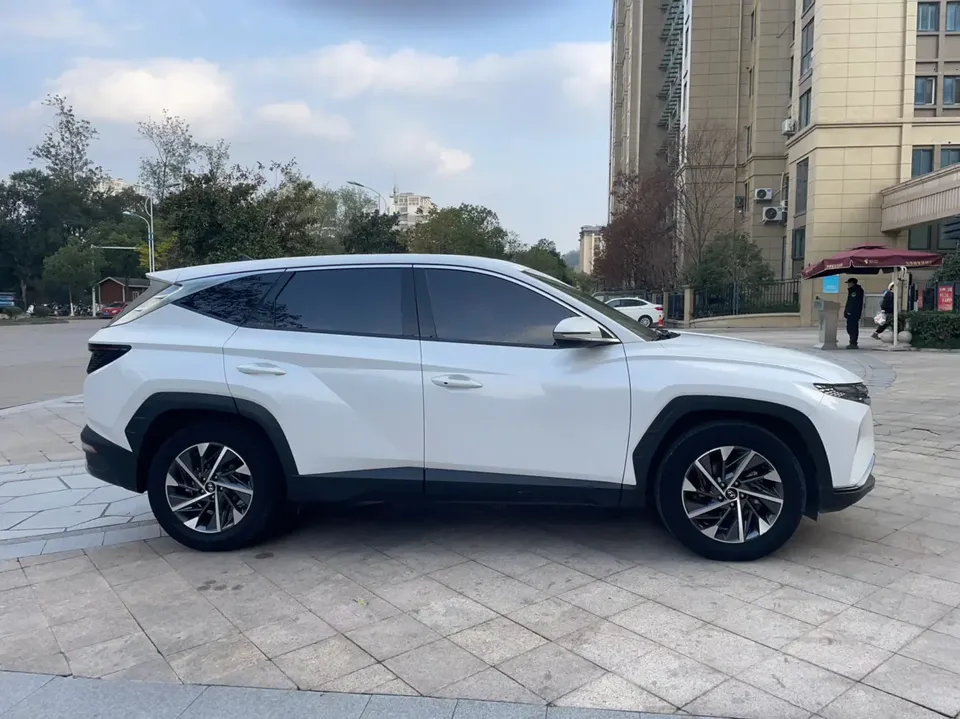 Hyundai tucson l Tucson L 1.5T GLX two-wheel drive elite version 2022 — миниатюра 4