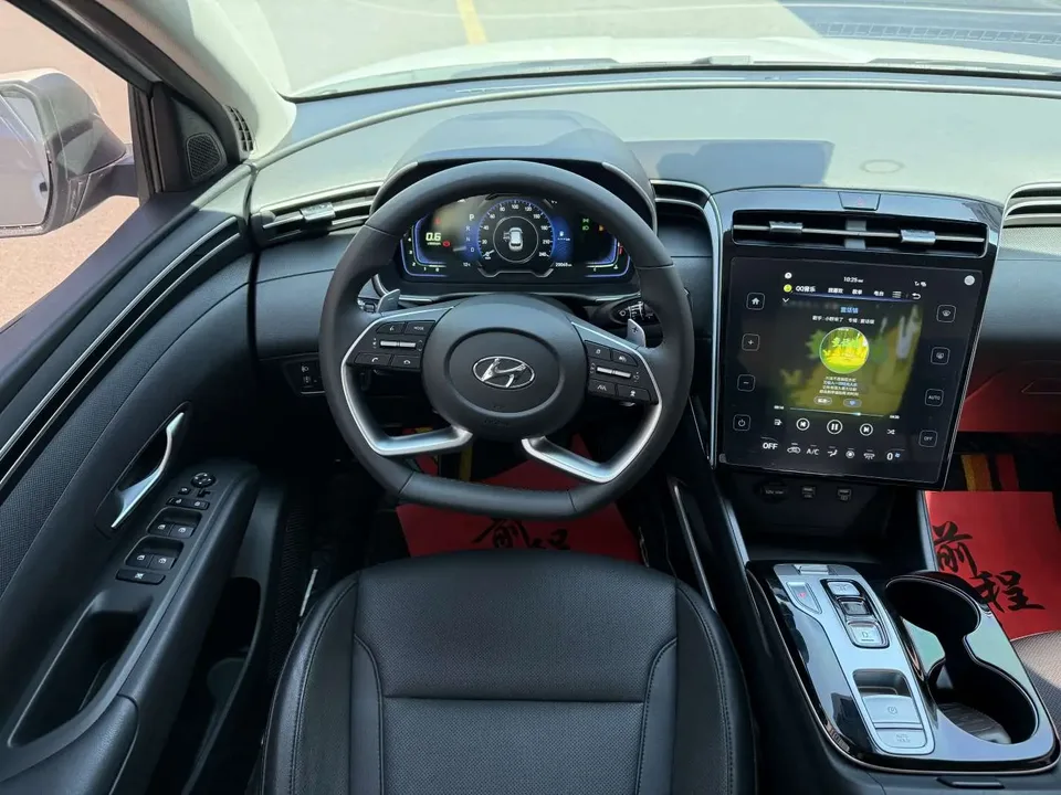 Hyundai tucson l Tucson 2023 Tucson L 1.5T DLX 2WD Luxury Edition 2023 — миниатюра 4