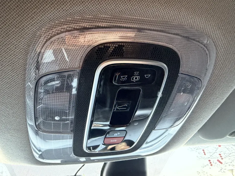 Hyundai Elantra Elantra 2023 1.5L CVT LUX Premium Edition 2025 — миниатюра 3