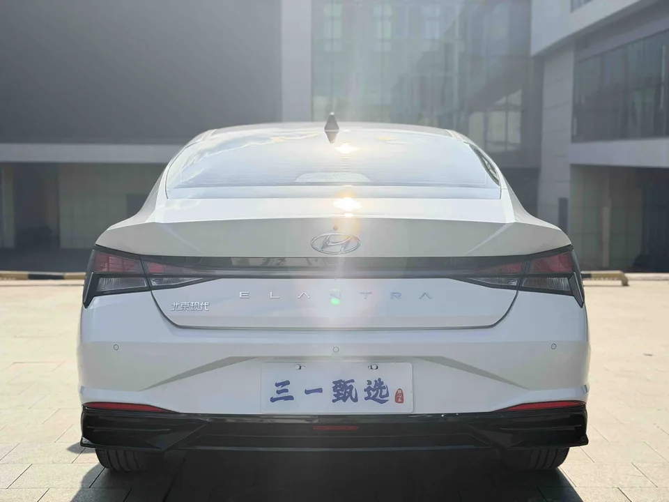 Hyundai Elantra 1.5L CVT GLX Elite Edition 2023 — миниатюра 2