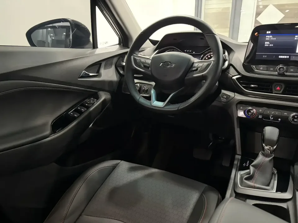 Chevrolet Volando light hybrid Redline 530T indulgent version (5+2 models) 2023 — миниатюра 4