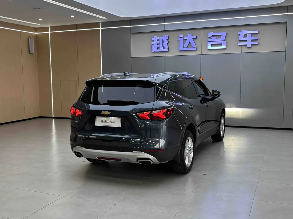 Chevrolet Pioneer Trailblazer 2022 light hybrid 650T 7-seater version 2022 — миниатюра 2
