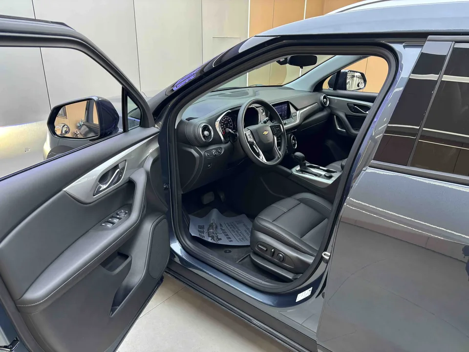 Chevrolet Pioneer Trailblazer 2022 light hybrid 650T 7-seater version 2022 — миниатюра 3