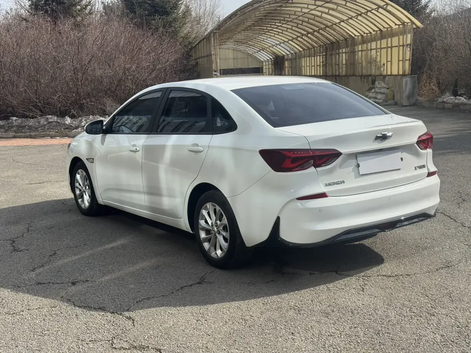 Chevrolet Monza Cruze 2023 Cruze 2023 1.5L Dual Clutch Enjoy Edition 2023 — thumbnail 4