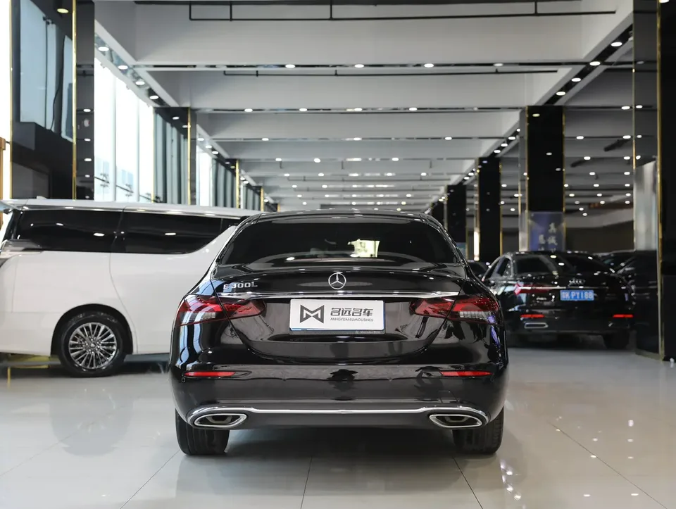 Mercedes-Benz E-Class E-Class 2023 Mercedes-Benz E-Class 2023 E 260 L 4MATIC Sedan 2023 — thumbnail 2