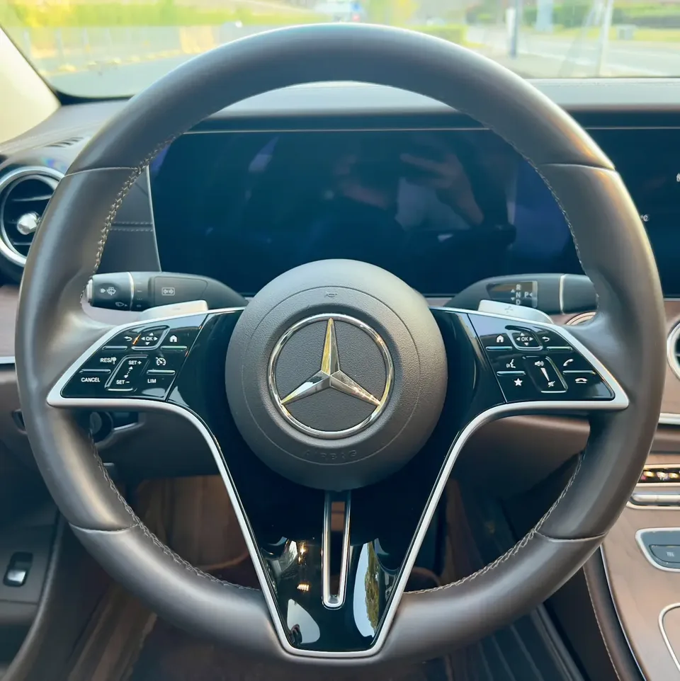 Mercedes-Benz E-Class E-Class 2023 E 300 L Fashion Sedan 2023 — thumbnail 4