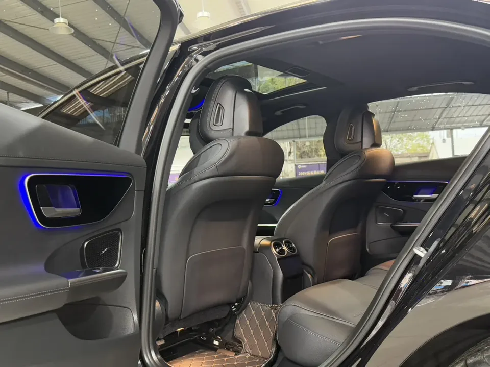 Mercedes-Benz C-Class Mercedes Benz C Class 2024 C 200 L Sport 2024 — thumbnail 3