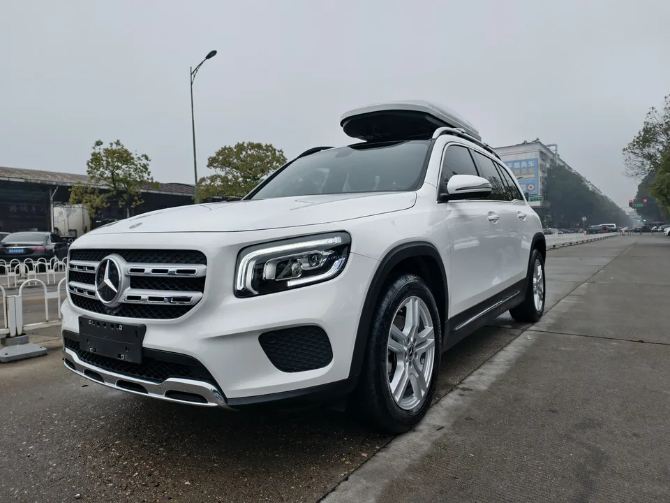 Mercedes-Benz GLB-Class 2023