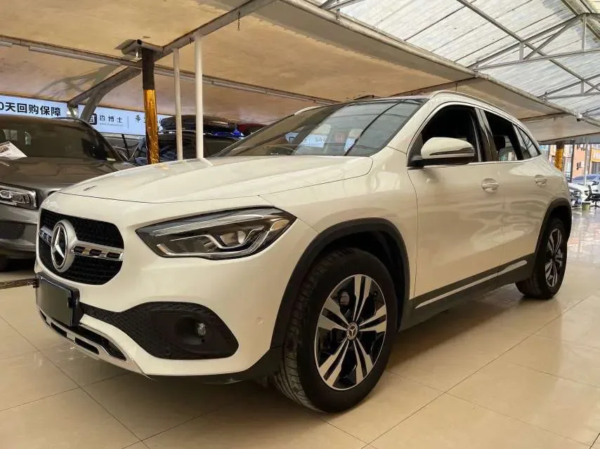 Mercedes-Benz GLA 2024